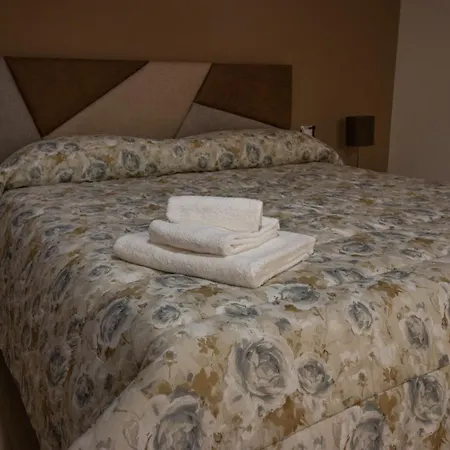 Independence House 4*